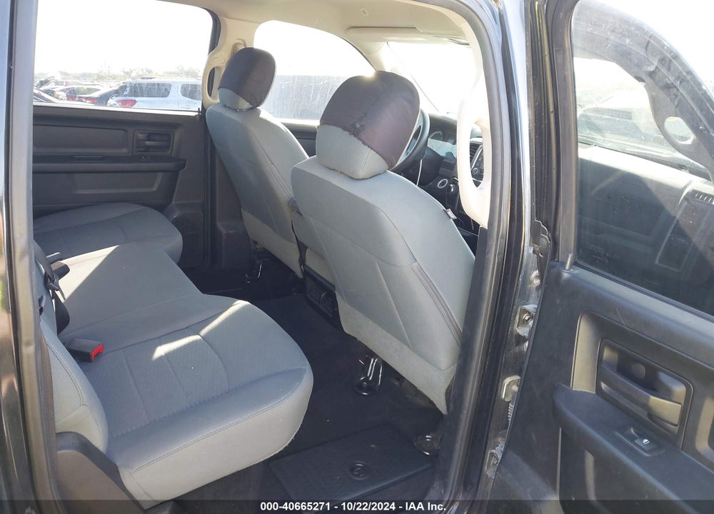2017 RAM 1500 EXPRESS 4X2 5'7 BOX VIN: 1C6RR6KTXHS524058