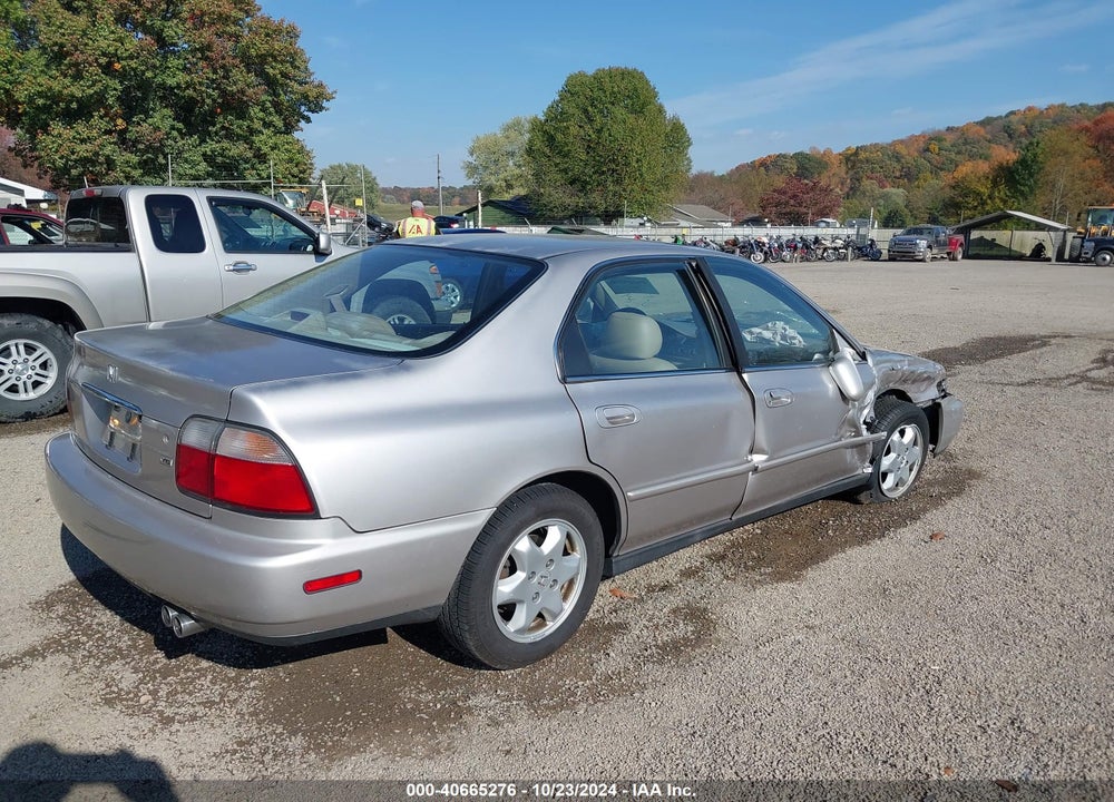 1997 HONDA ACCORD EX V6 VIN: 1HGCE6672VA024597