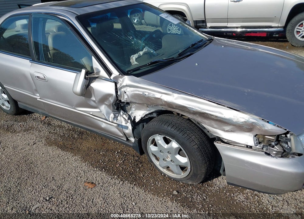 1997 HONDA ACCORD EX V6 VIN: 1HGCE6672VA024597