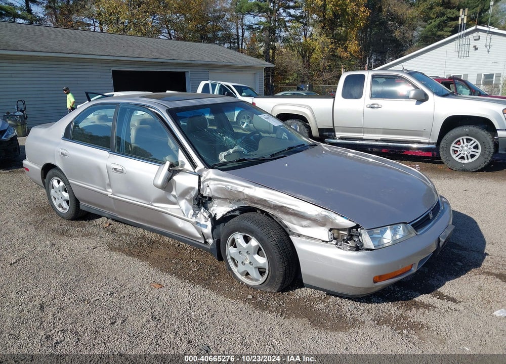 1997 HONDA ACCORD EX V6 VIN: 1HGCE6672VA024597
