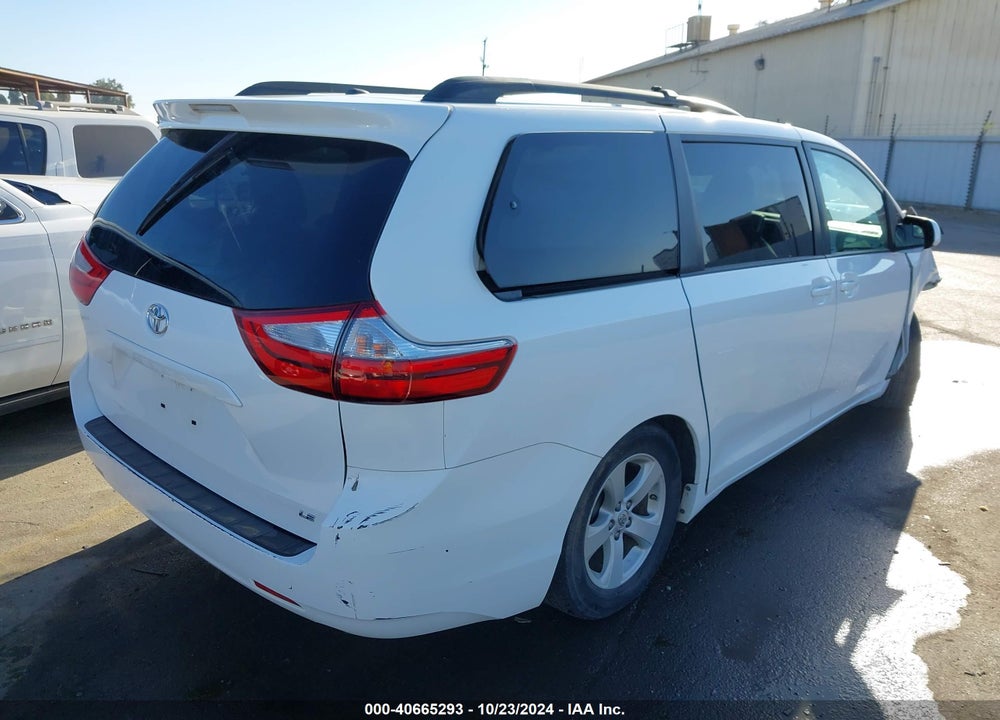 2017 TOYOTA SIENNA LE 8 PASSENGER VIN: 5TDKZ3DC3HS820246