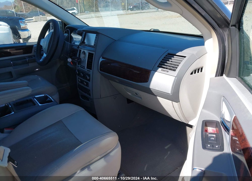 2009 CHRYSLER TOWN & COUNTRY TOURING VIN: 2A8HR54129R645480