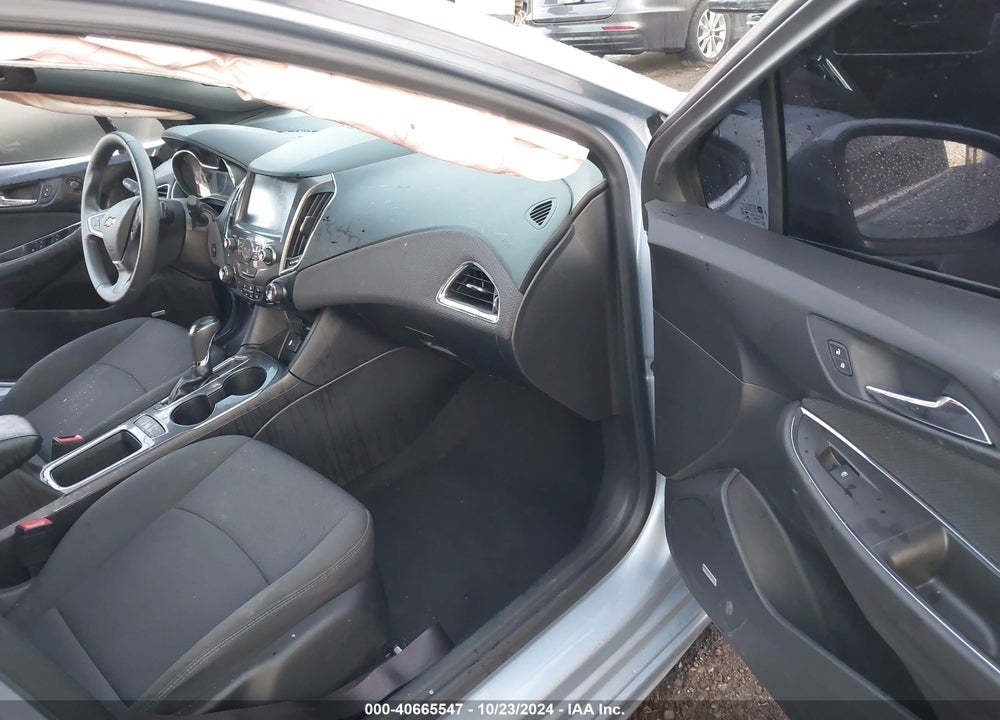 2017 CHEVROLET CRUZE LT AUTO VIN: 1G1BE5SM1H7273824
