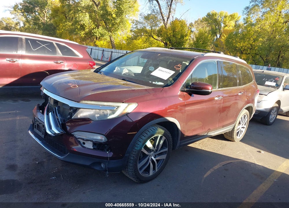 2017 HONDA PILOT TOURING VIN: 5FNYF6H92HB078820