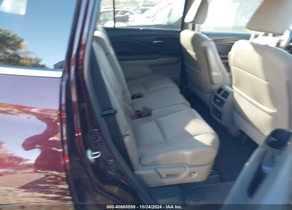 2017 HONDA PILOT TOURING VIN: 5FNYF6H92HB078820