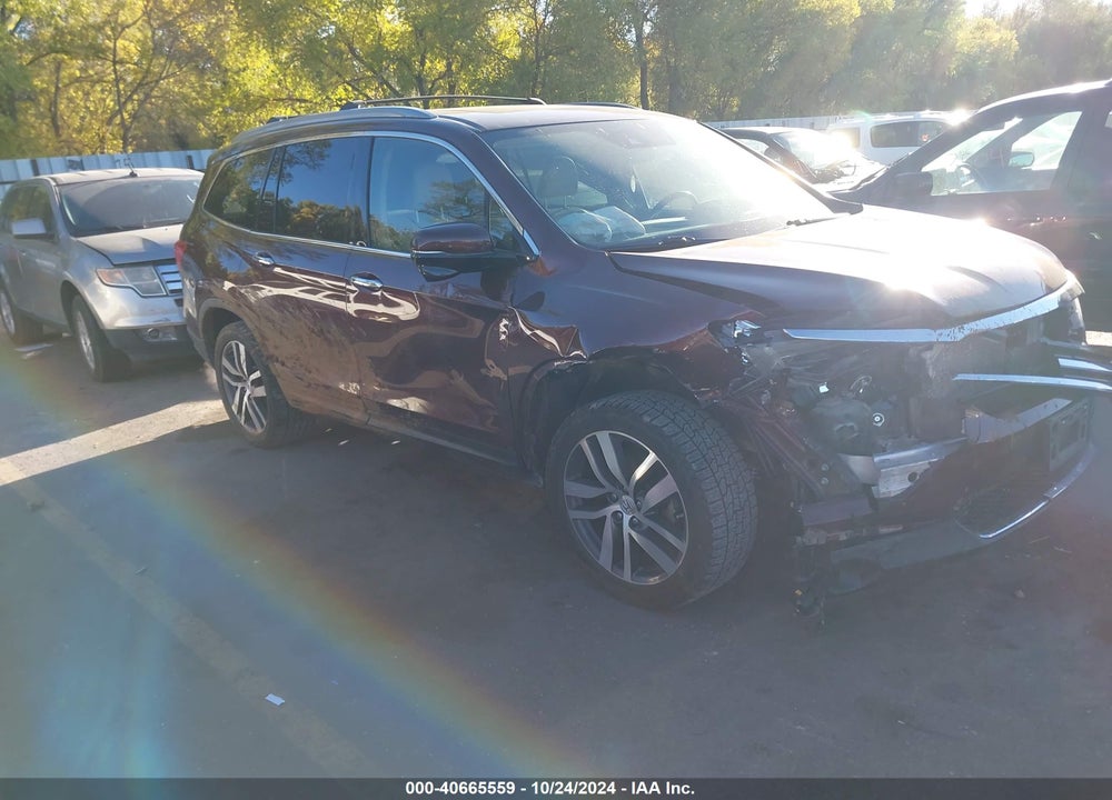 2017 HONDA PILOT TOURING VIN: 5FNYF6H92HB078820