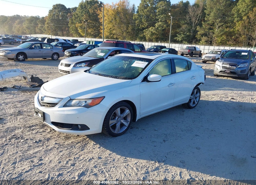 2013 ACURA ILX 2.0L VIN: 19VDE1F56DE009450