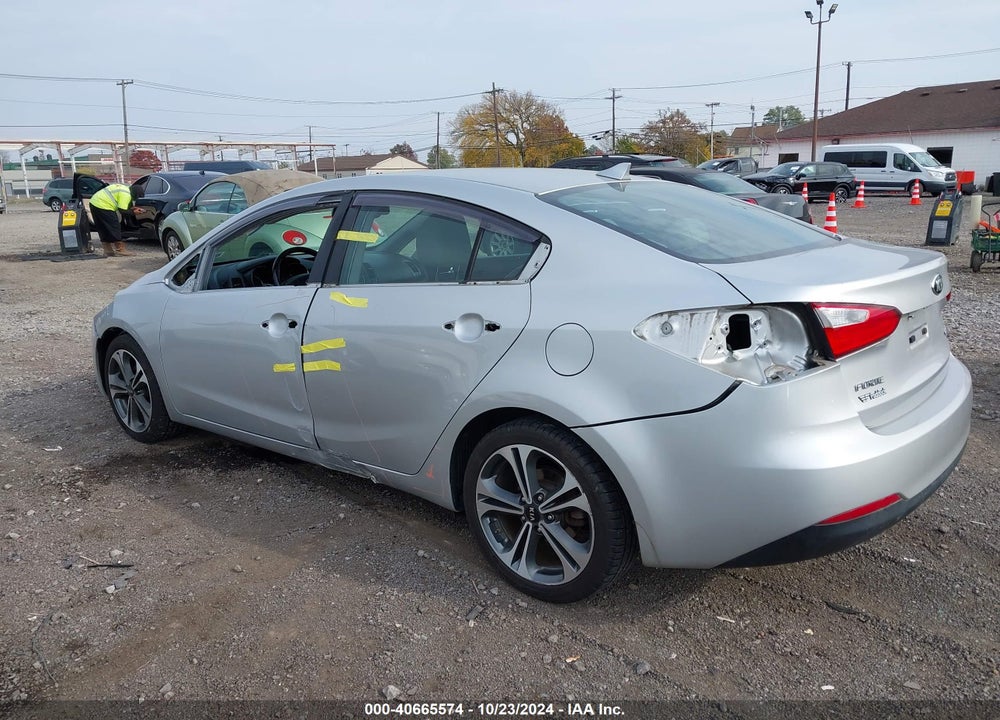2015 KIA FORTE EX VIN: KNAFZ4A88F5340517