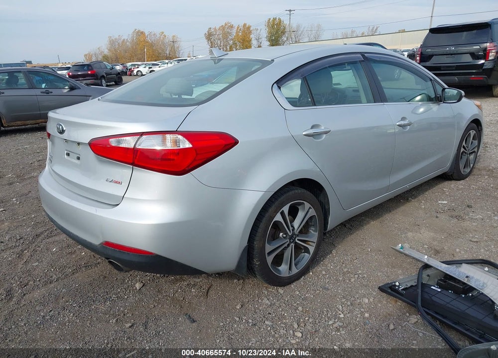 2015 KIA FORTE EX VIN: KNAFZ4A88F5340517