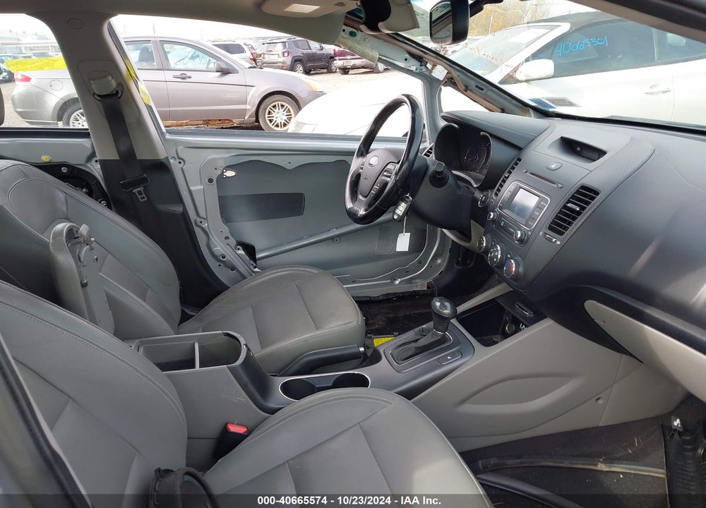 2015 KIA FORTE EX VIN: KNAFZ4A88F5340517