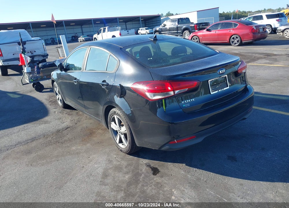 2018 KIA FORTE LX VIN: 3KPFL4A77JE244290