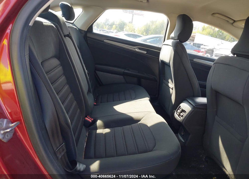 2019 FORD FUSION SE VIN: 3FA6P0HD1KR171538