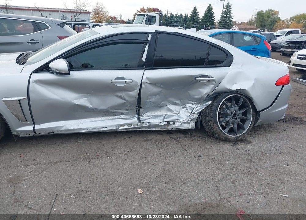 2015 JAGUAR XF 3.0 PORTFOLIO/3.0 SPORT VIN: SAJWJ0FF5F8U88683