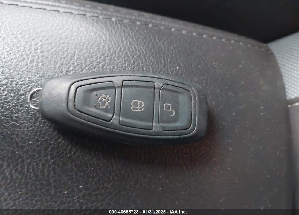 2018 FORD FOCUS VIN: 1FADP3L92JL229956