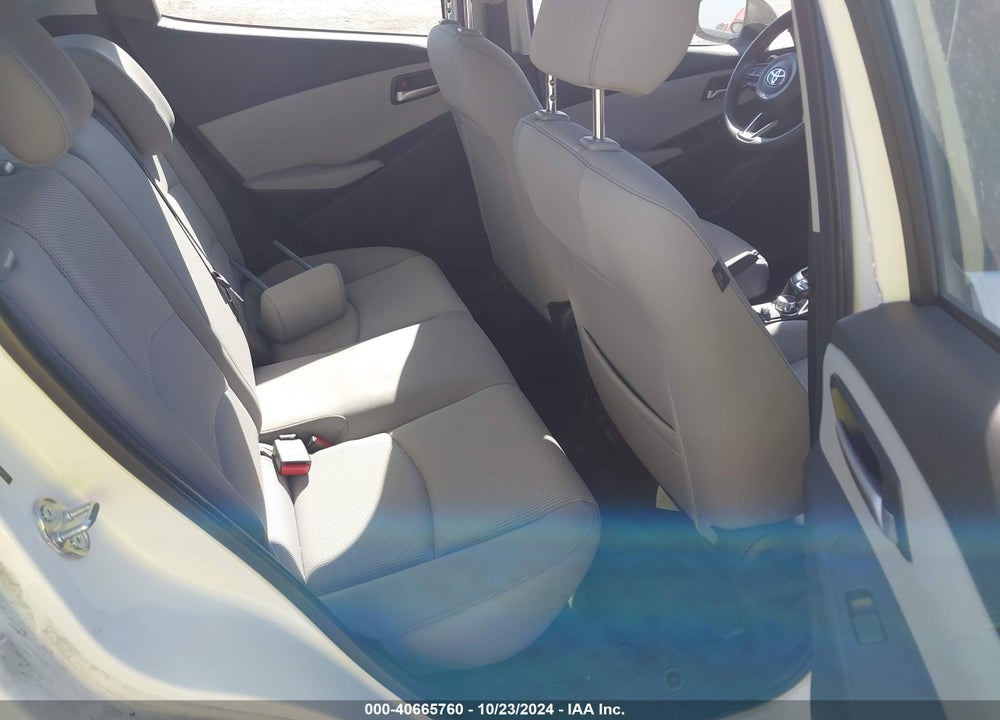 2020 TOYOTA YARIS LE VIN: 3MYDLBJV7LY709132