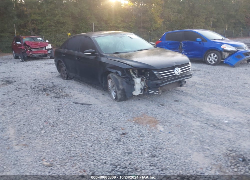 2015 VOLKSWAGEN PASSAT 1.8T S VIN: 1VWAS7A34FC103135