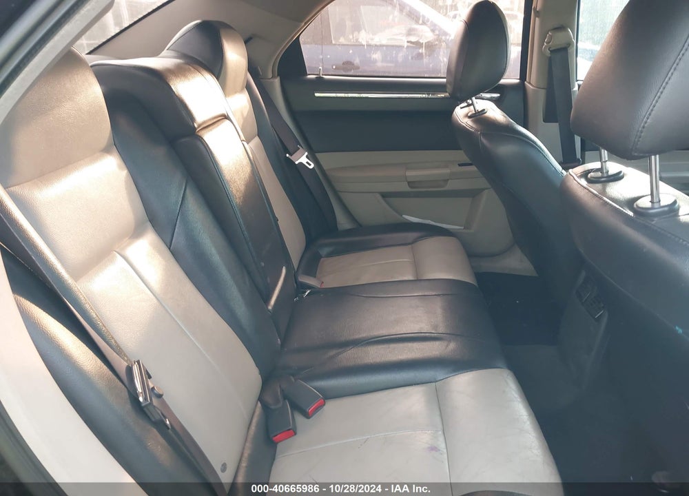 2005 CHRYSLER 300 TOURING VIN: 2C3JA53G05H564083