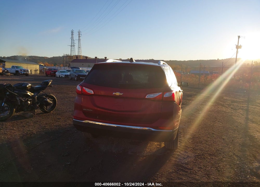 2018 CHEVROLET EQUINOX LT VIN: 2GNAXSEV8J6212225