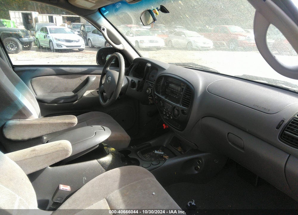 2003 TOYOTA SEQUOIA SR5 V8 VIN: 5TDZT34A93S154825