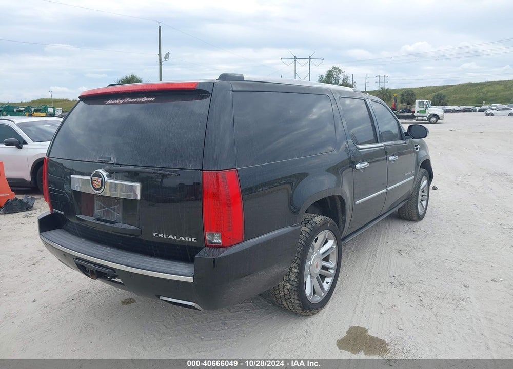 2013 CADILLAC ESCALADE ESV PLATINUM EDITION VIN: 1GYS3KEF2DR369141
