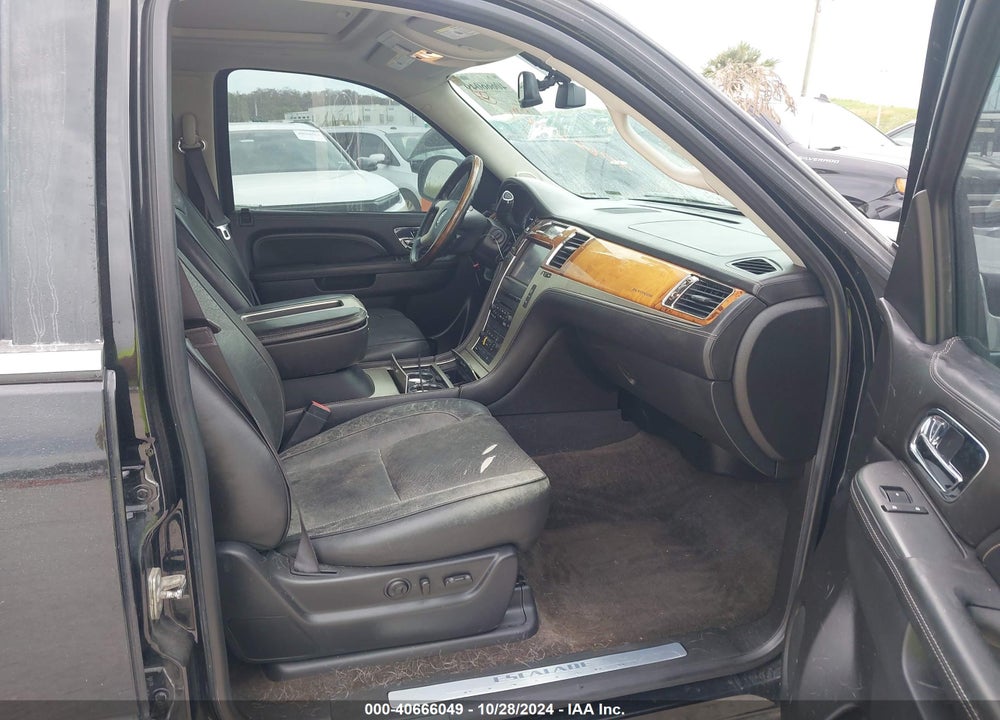 2013 CADILLAC ESCALADE ESV PLATINUM EDITION VIN: 1GYS3KEF2DR369141
