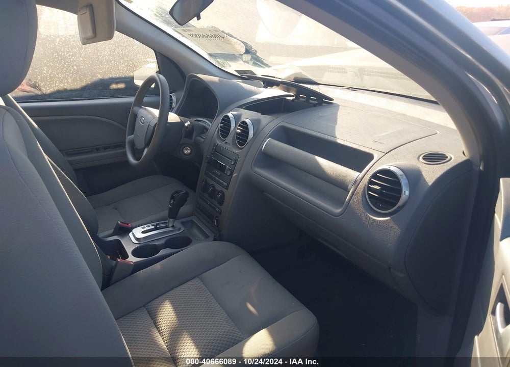 2006 FORD FREESTYLE SE VIN: 1FMZK04116GA41785