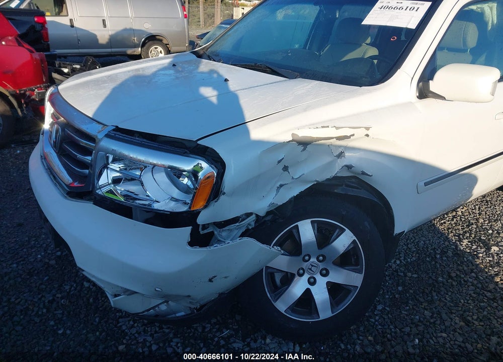 2012 HONDA PILOT TOURING VIN: 5FNYF4H95CB074385
