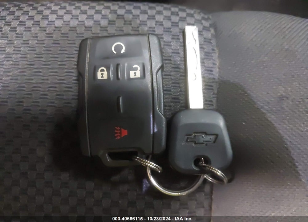 2018 CHEVROLET SILVERADO 1500 2LT VIN: 1GCVKRECXJZ271118