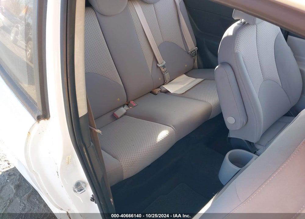 2010 HYUNDAI ACCENT GS VIN: KMHCM3AC3AU185484
