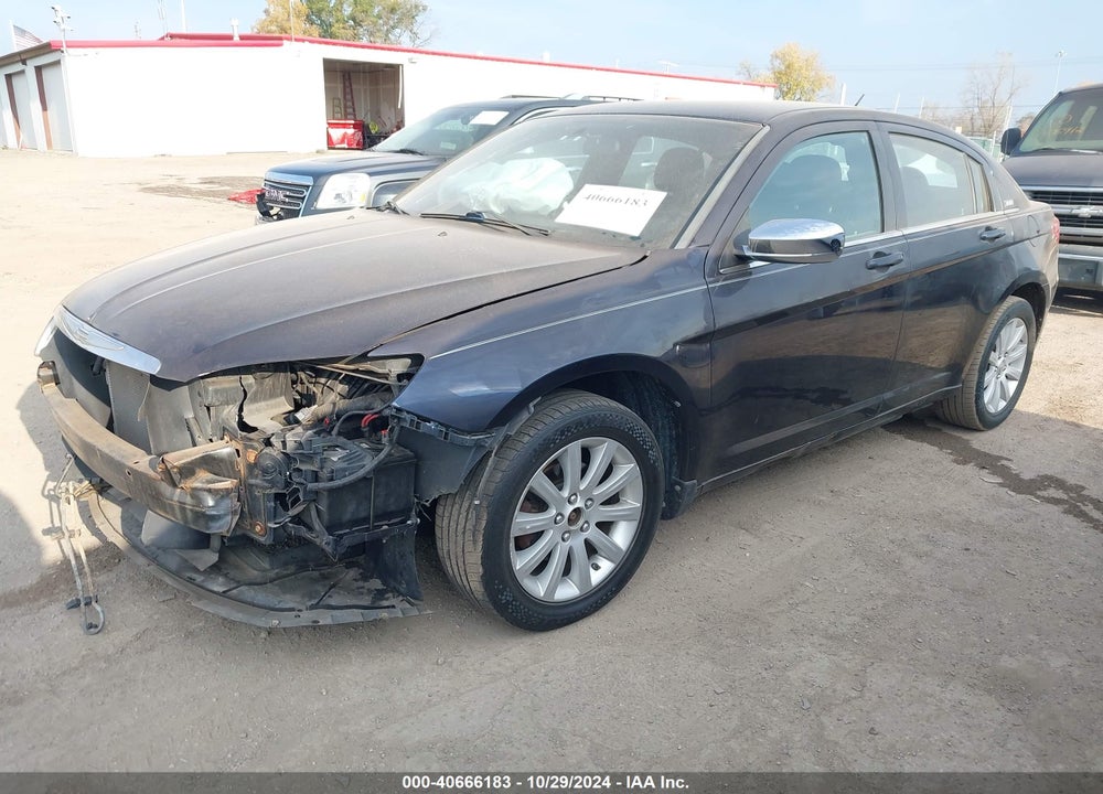 2011 CHRYSLER 200 TOURING VIN: 1C3BC1FB5BN555289
