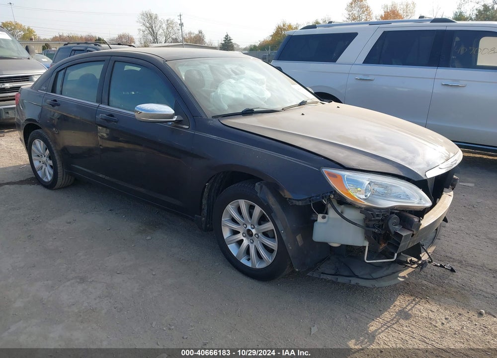 2011 CHRYSLER 200 TOURING VIN: 1C3BC1FB5BN555289