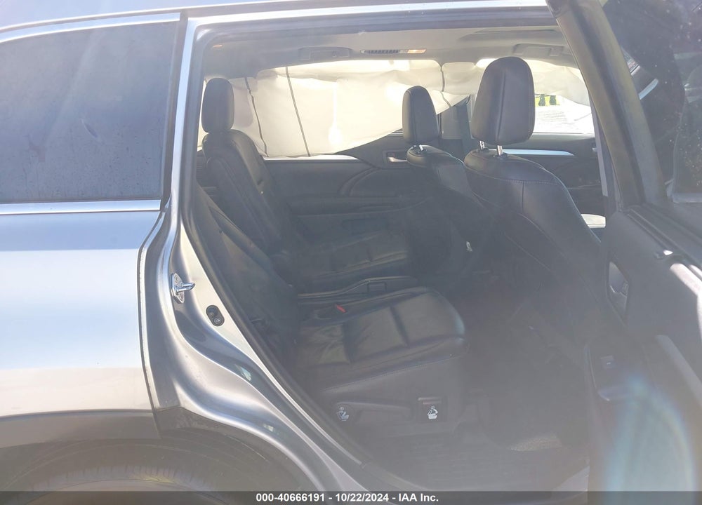 2016 TOYOTA HIGHLANDER XLE V6 VIN: 5TDJKRFH3GS345353