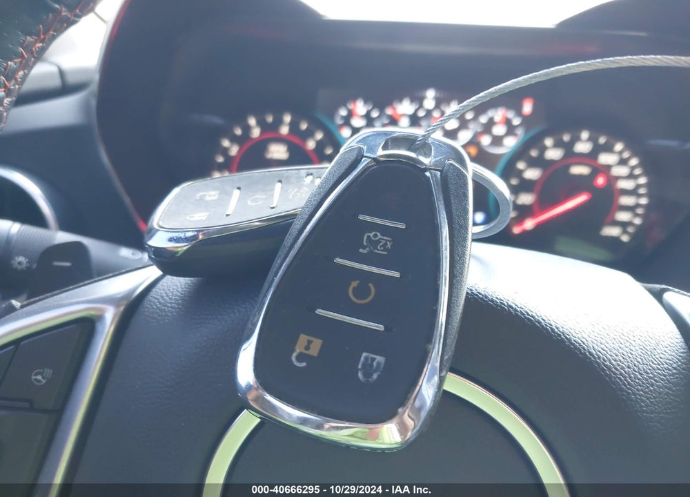2017 CHEVROLET CAMARO VIN: 1G1FH1R71H0138885