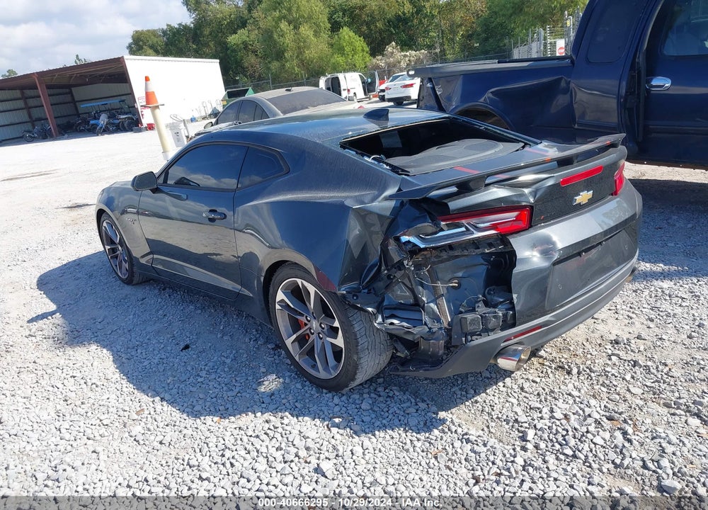 2017 CHEVROLET CAMARO VIN: 1G1FH1R71H0138885