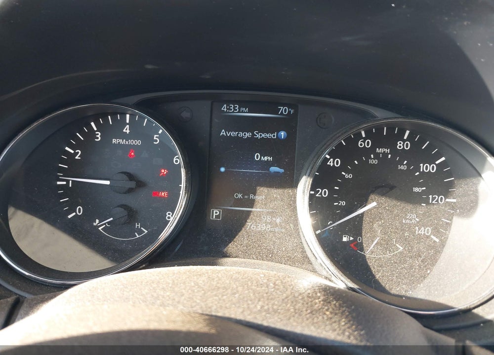 2017 NISSAN ROGUE SV VIN: KNMAT2MT6HP508049
