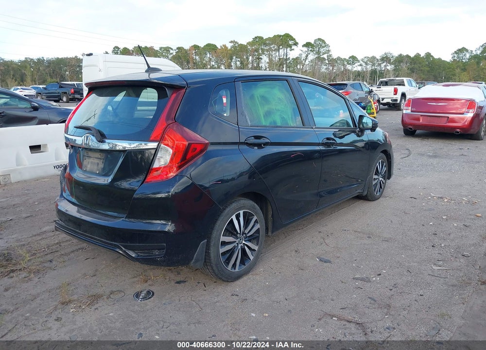 2018 HONDA FIT EX VIN: 3HGGK5H83JM704158