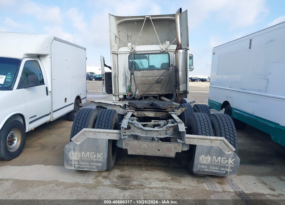 2003 MACK CH613 CH600 VIN: 1M1AA18Y43W152365