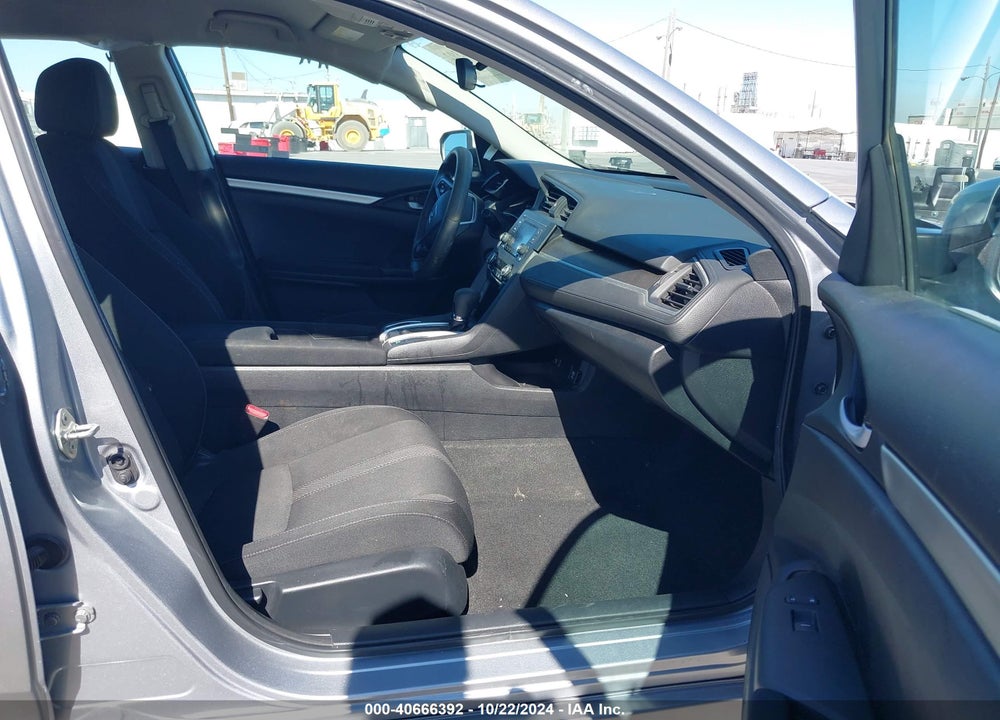 2019 HONDA CIVIC LX VIN: 19XFC2F64KE029424