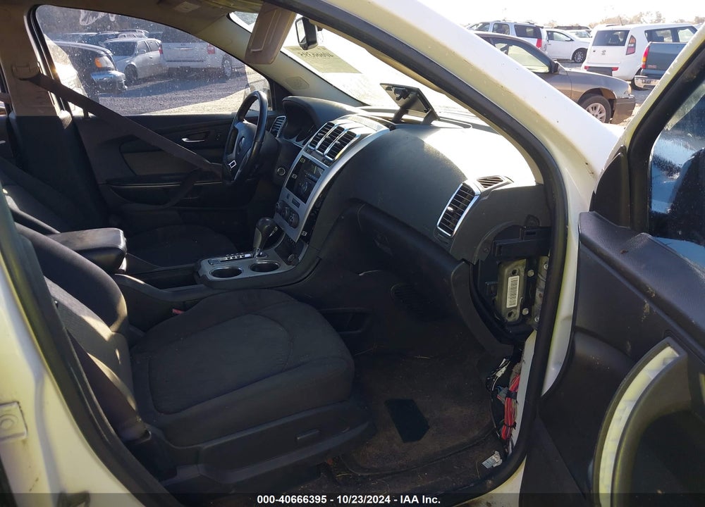 2010 GMC ACADIA SLE VIN: 1GKLRLED8AJ117261