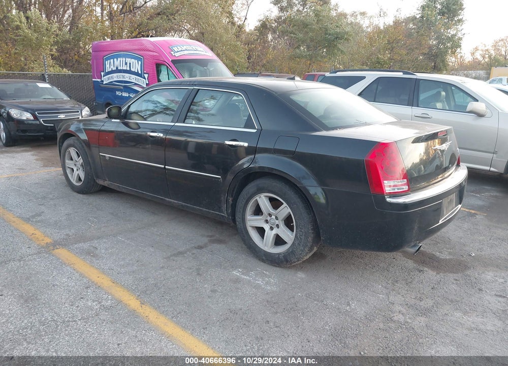 2008 CHRYSLER 300C VIN: 2C3KA63HX8H165673