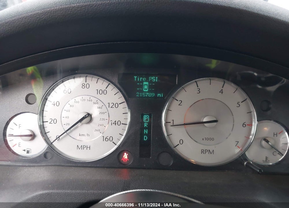 2008 CHRYSLER 300C VIN: 2C3KA63HX8H165673