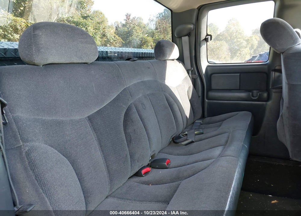 2001 GMC SIERRA 1500 SLE VIN: 2GTEK19T511136181