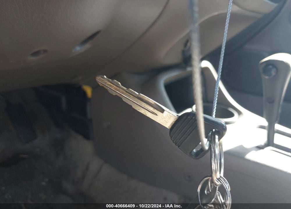 2000 HONDA CIVIC EX VIN: 1HGEJ8641YL028333