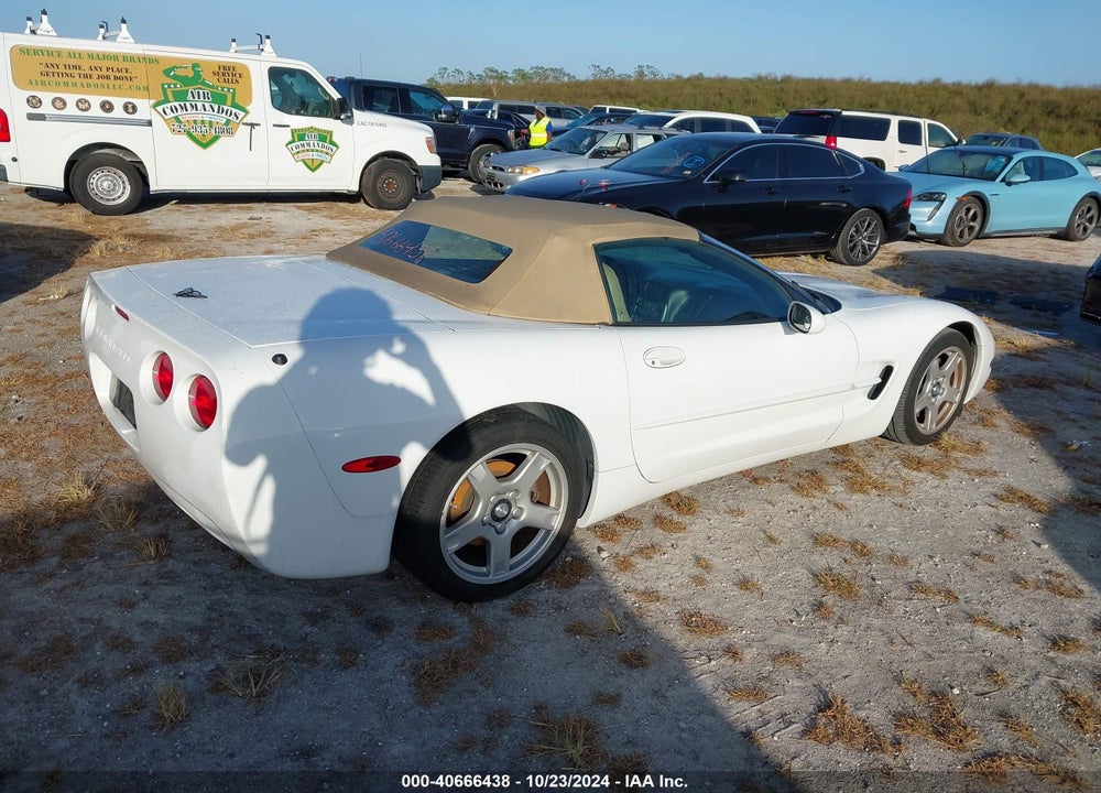 1998 CHEVROLET CORVETTE VIN: 1G1YY32G7W5123029