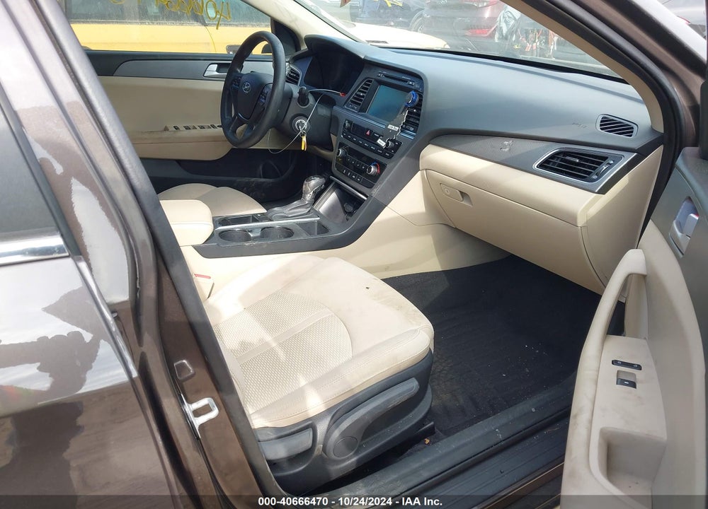2016 HYUNDAI SONATA SE VIN: 5NPE24AF9GH315483