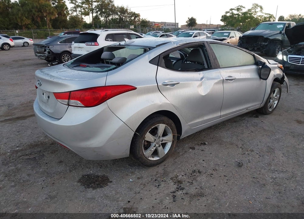 2013 HYUNDAI ELANTRA GLS VIN: KMHDH4AEXDU872983
