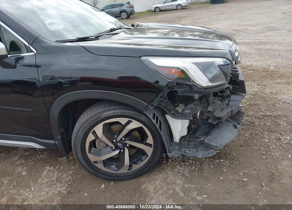 2022 SUBARU FORESTER TOURING VIN: JF2SKARC4NH449424