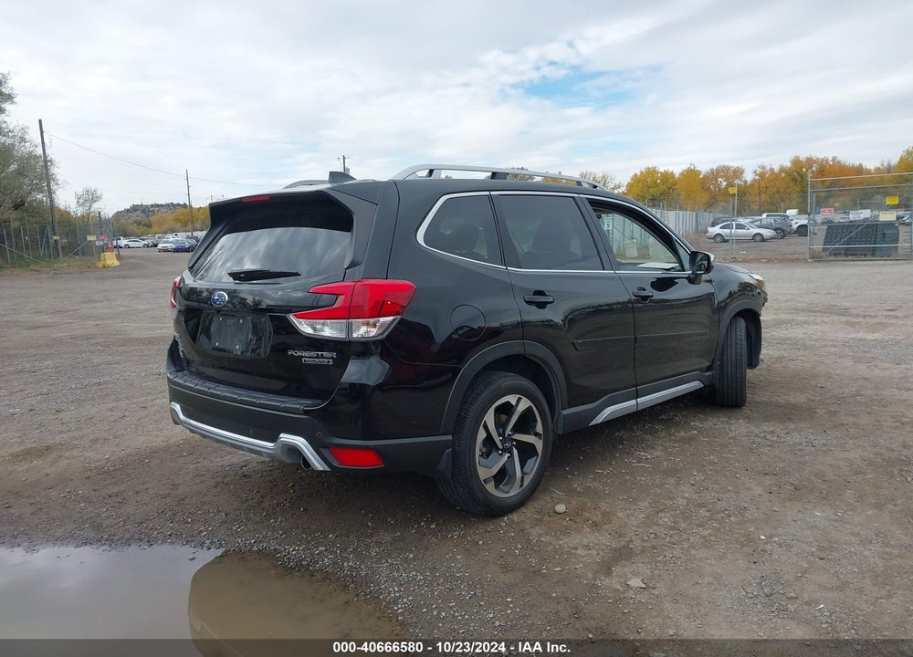 2022 SUBARU FORESTER TOURING VIN: JF2SKARC4NH449424