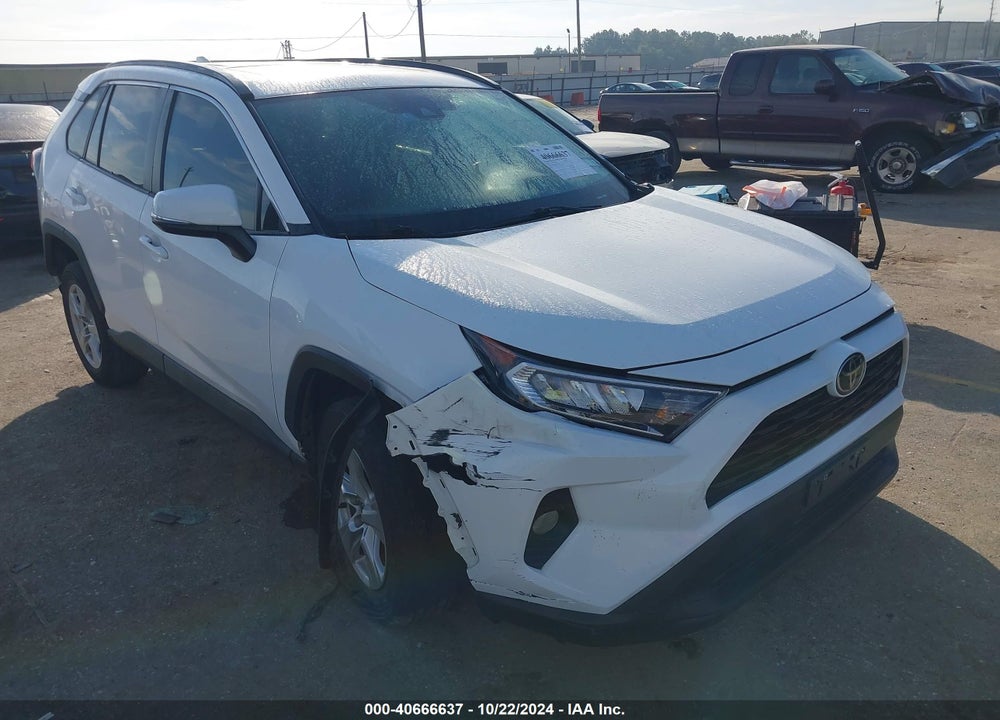 2021 TOYOTA RAV4 XLE VIN: 2T3W1RFV7MW160425