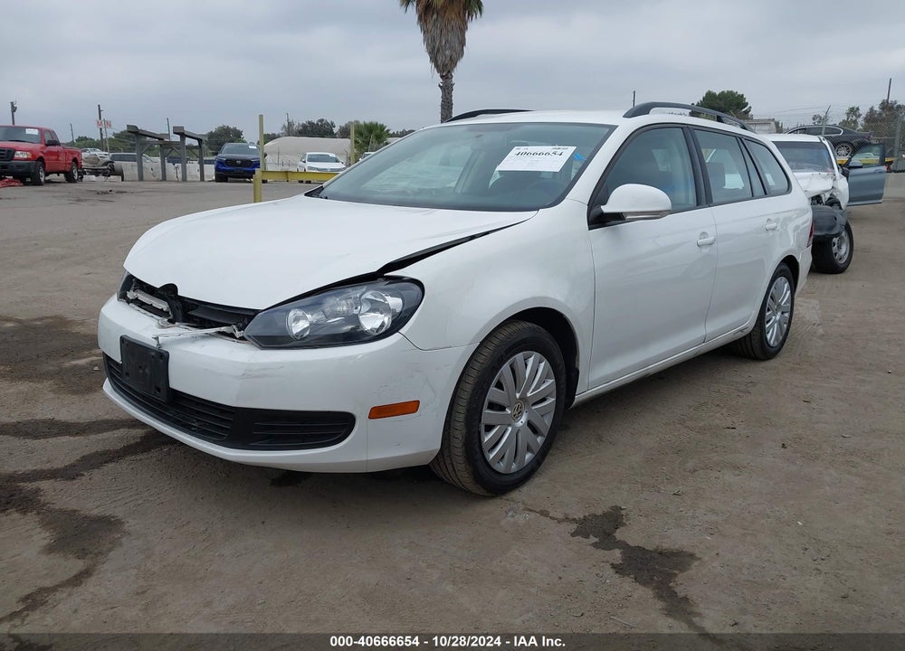 2014 VOLKSWAGEN JETTA SPORTWAGEN 2.5L S/2.5L SE VIN: 3VWPP7AJ7EM604656